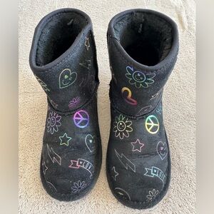 Children’s Place Black Boots with Fun Patterns Size 13